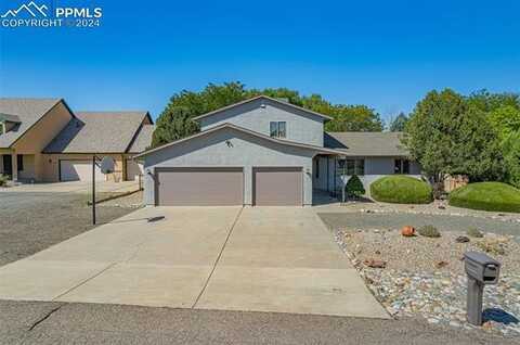 481 S Sand Trap Lane, Pueblo West, CO 81007