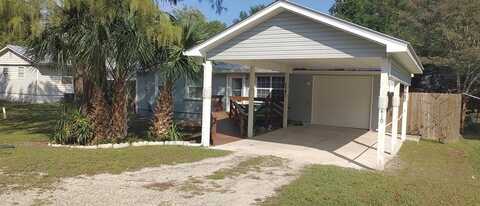 410 5th St, Carrabelle, FL 32322