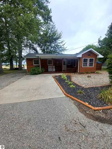 1165 Cranberry Pike, East Tawas, MI 48730