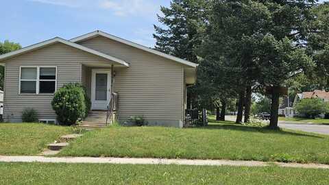 504 Linden Avenue, Waterloo, IA 50703