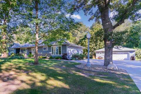 110 E Oakwood Drive, Conrad, IA 50621