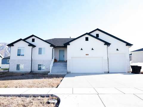 3834 N 2550, Farr West, UT 84404