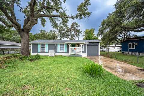 307 N Kossuth St, Rockport, TX 78382