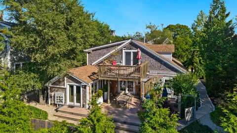 10 Snows Lane, Provincetown, MA 02657