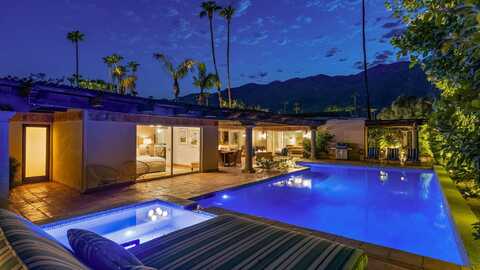 1070 E Mesquite Avenue, Palm Springs, CA 92264