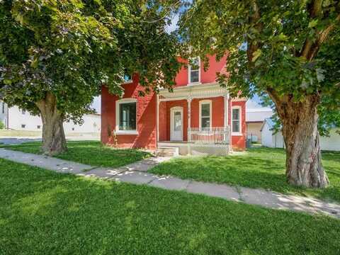 108 Lincoln Street, Norway, IA 52318