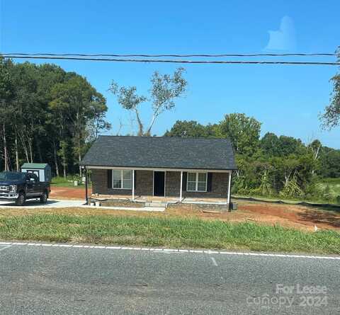 2763 S US 321 Highway, Newton, NC 28658