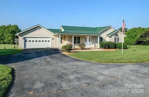 29 Cathy Court, Hendersonville, NC 28792