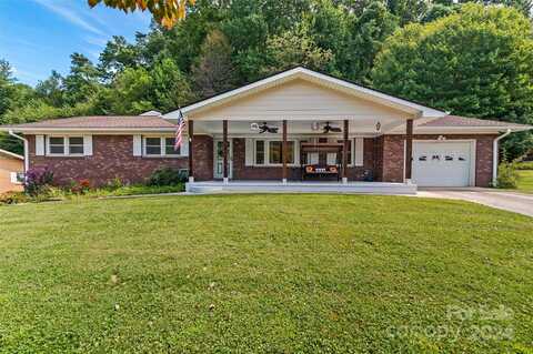 121 Auburn Park Drive, Waynesville, NC 28786