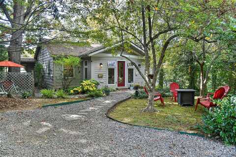 233 Laurel Circle Drive, Black Mountain, NC 28711