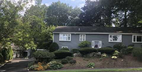 173 Heritage Hill, New Canaan, CT 06840