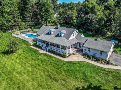 13 Fernbrook Drive, Brookfield, CT 06804