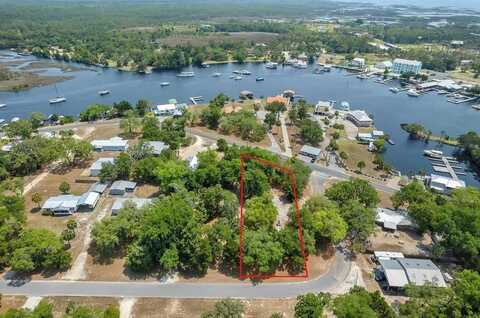 501 Riverside Dr, Steinhatchee, FL 32359