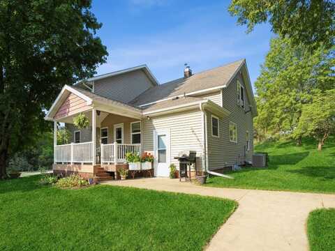 1347 245th Place, Pella, IA 50219