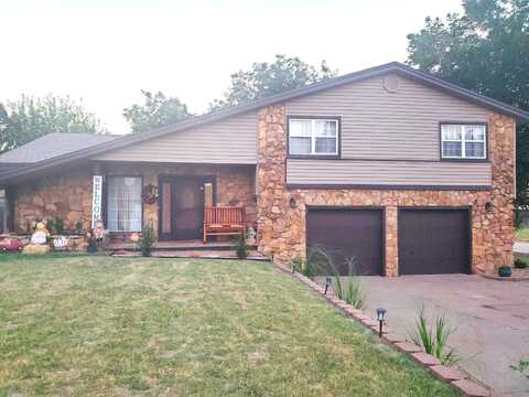 2202 Monitor, Enid, OK 73703