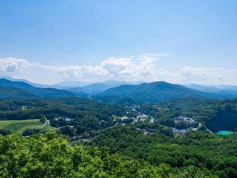 Lot #31 White Falcon Dr, Sylva, NC 28779