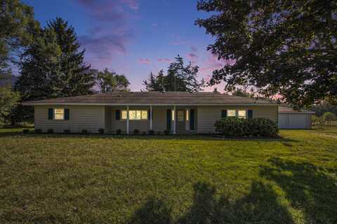 15729 County Road 215, Grand Junction, MI 49056