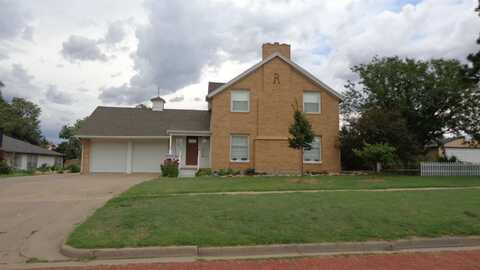 209 E 18th, Hays, KS 67601