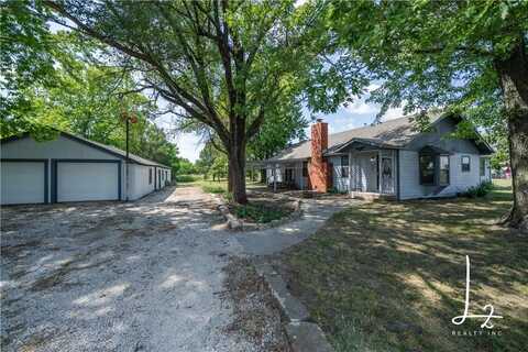 5262 Reno Road, Neodesha, KS 66757