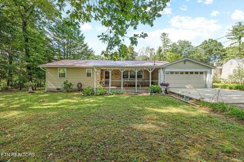 568 W Creston Rd, Crossville, TN 38571