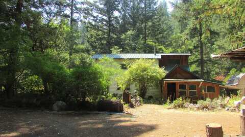 222 L-4 Joe Bar Road, Yreka, CA 96097