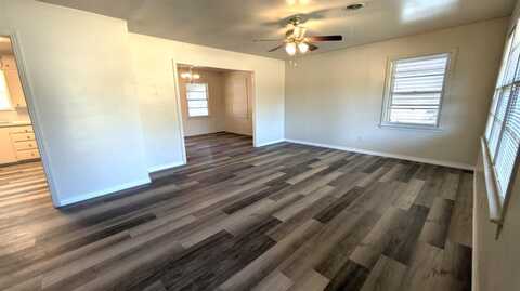 4301 31st Street, Lubbock, TX 79410