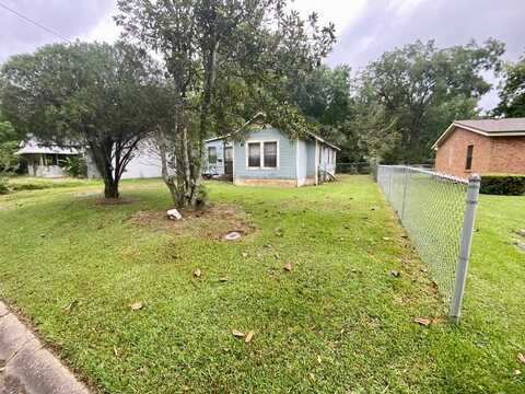 1130 Spriggs Street, Laurel, MS 39440