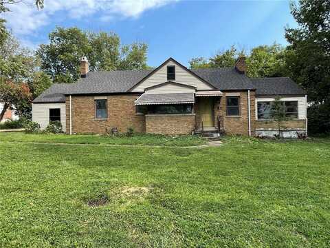 10035 Lakeside Drive, Lakeshire, MO 63123