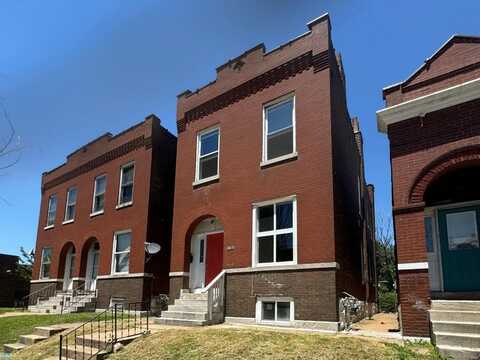 3455 Dunnica Avenue, Saint Louis, MO 63118