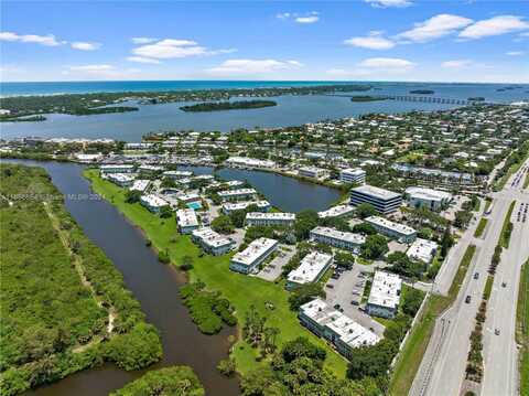 2800 Indian River Boulevard, Vero Beach, FL 32960