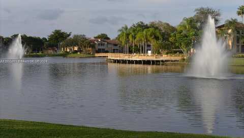 4879 Via Palm Lks, West Palm Beach, FL 33417