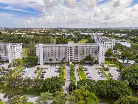 3200 n palm aire dr, Pompano Beach, FL 33069