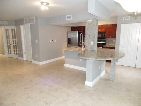 2871 N Oakland Forest Dr, Oakland Park, FL 33309