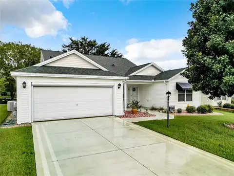 1137 OAK FOREST DRIVE, THE VILLAGES, FL 32162