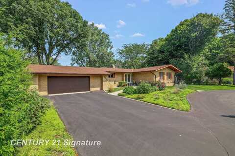 2094 Riverwood, Okemos, MI 48864