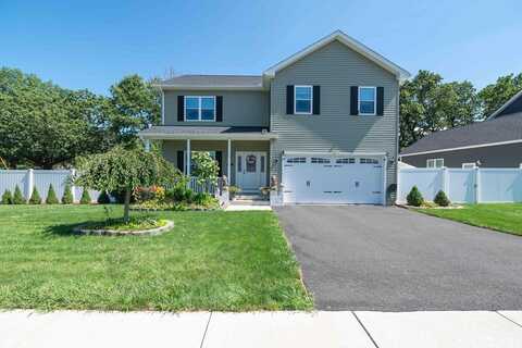 93 Elaine Cir, Springfield, MA 01109