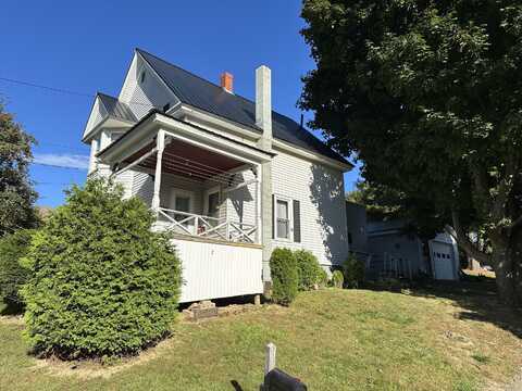 2 Lincoln Street, Houlton, ME 04730