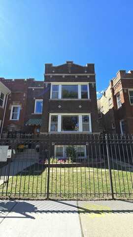 3046 N Keating Avenue, Chicago, IL 60641