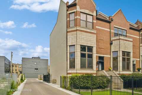 834 E 45th Street, Chicago, IL 60653