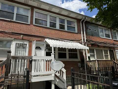 109 E 37th Place, Chicago, IL 60653