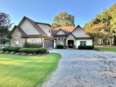 112 Garrett Cv., Saltillo, MS 38866