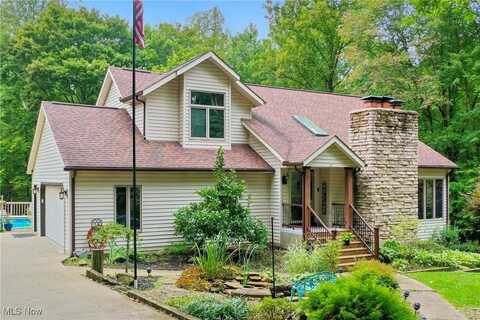 18976 Thorpe Road, Chagrin Falls, OH 44023