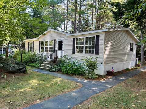 17 Murray Drive, Rochester, NH 03868