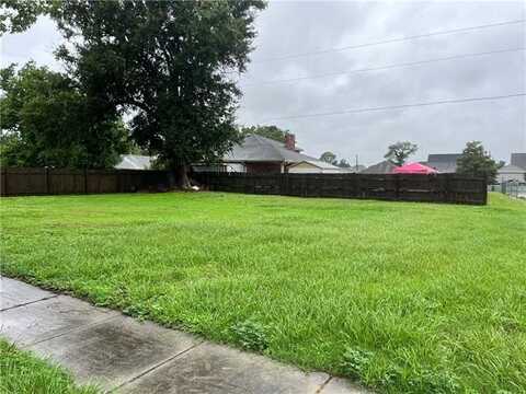 3104 ROSETTA Drive, Chalmette, LA 70043