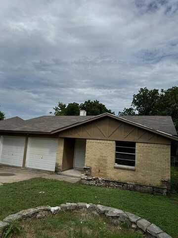 827 Lake View Ridge, White Settlement, TX 76108