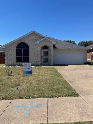 831 Parkside Drive, Cedar Hill, TX 75104