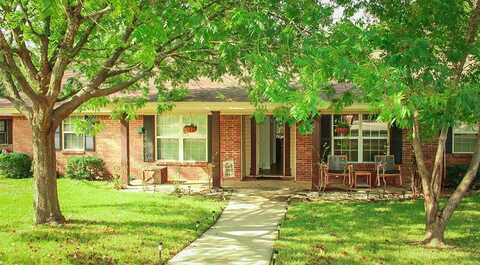 603 Oakpark Drive, Brownwood, TX 76801