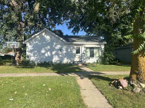 404 S 9TH ST, Cherokee, IA 51012