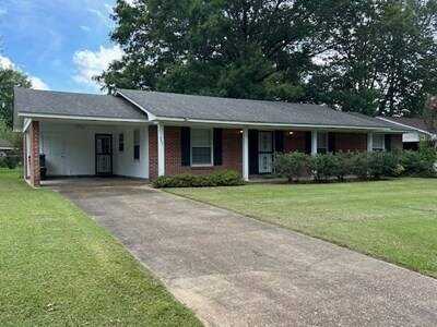 887 Mary Ave., Grenada, MS 38901