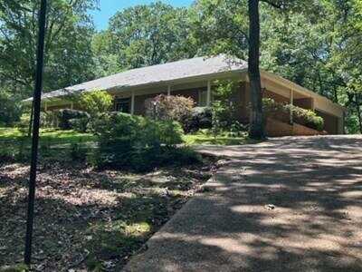 65 Forrest Hill Cove, Grenada, MS 38901